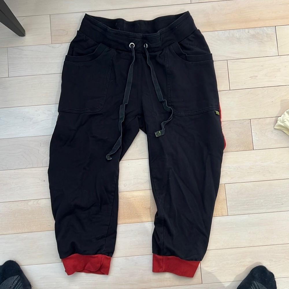 Yoga pants capris